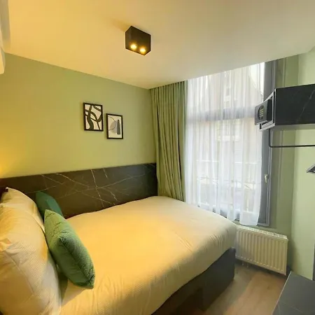 Ciao Papa Station Otel