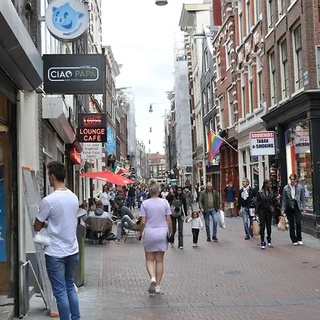 Ciao Papa Station Amsterdam