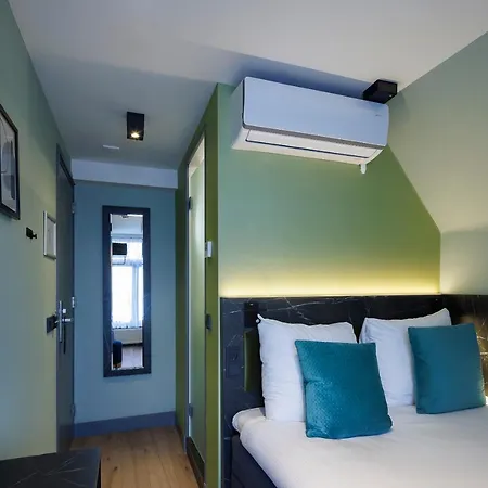 Ciao Papa Station Otel Amsterdam