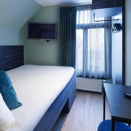 Otel Ciao Papa Station 3*