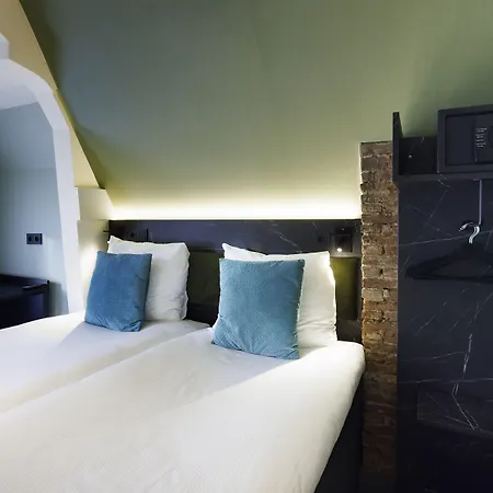 Ciao Papa Station Otel