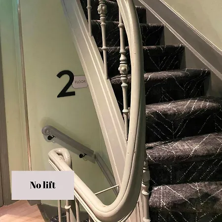 מלון Ciao Papa Station