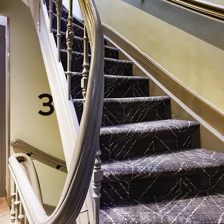 Hotel Ciao Papa Station