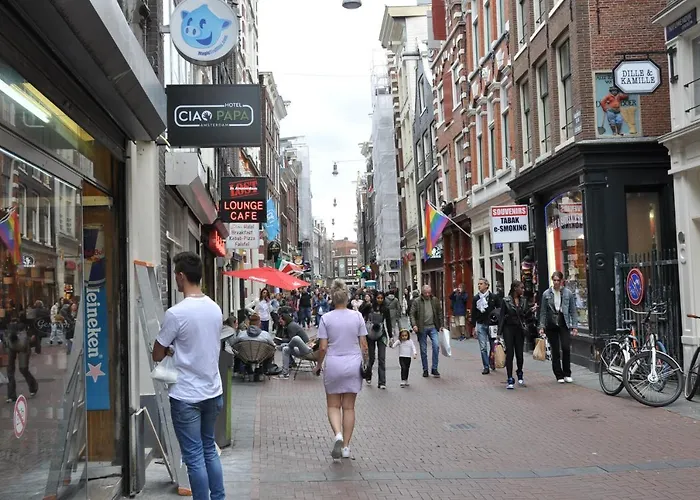 Ciao Papa Station Amsterdam