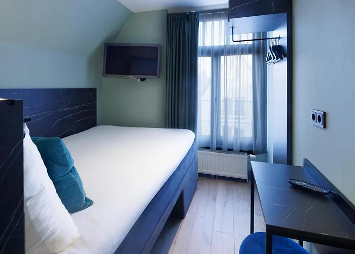 Hotel Ciao Papa Station 3*