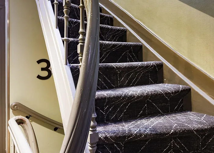 Hotel Ciao Papa Station