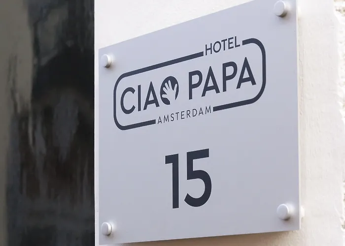 Hotel Ciao Papa Station 3*