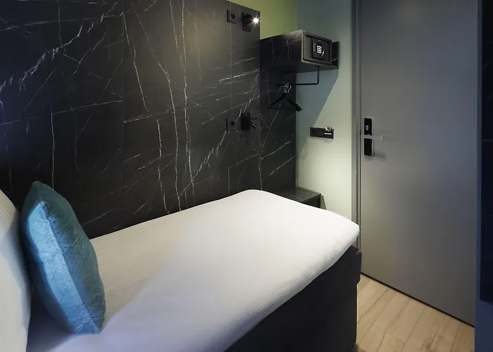 Ciao Papa Station Hotel