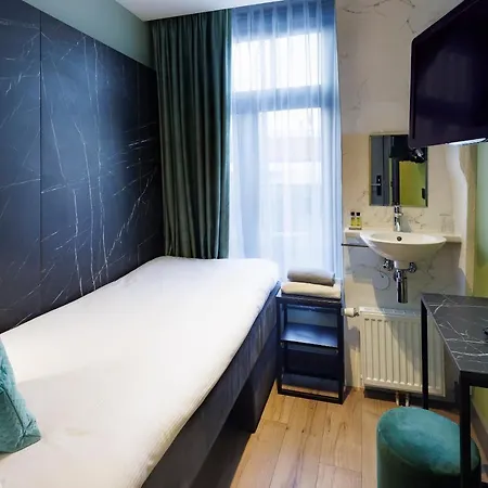 Ciao Papa Station Otel 3*