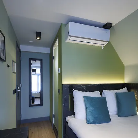 Ciao Papa Station Hotel